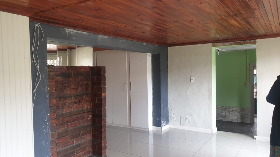 To Let 1 Bedroom Property for Rent in Cambridge Eastern Cape